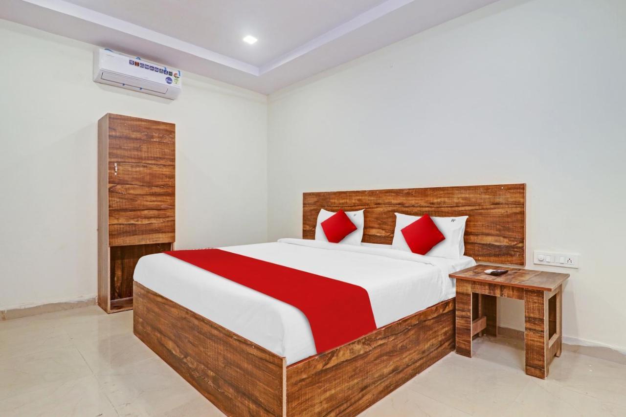 Hotel O R Square Inn Haidarábád Kültér fotó