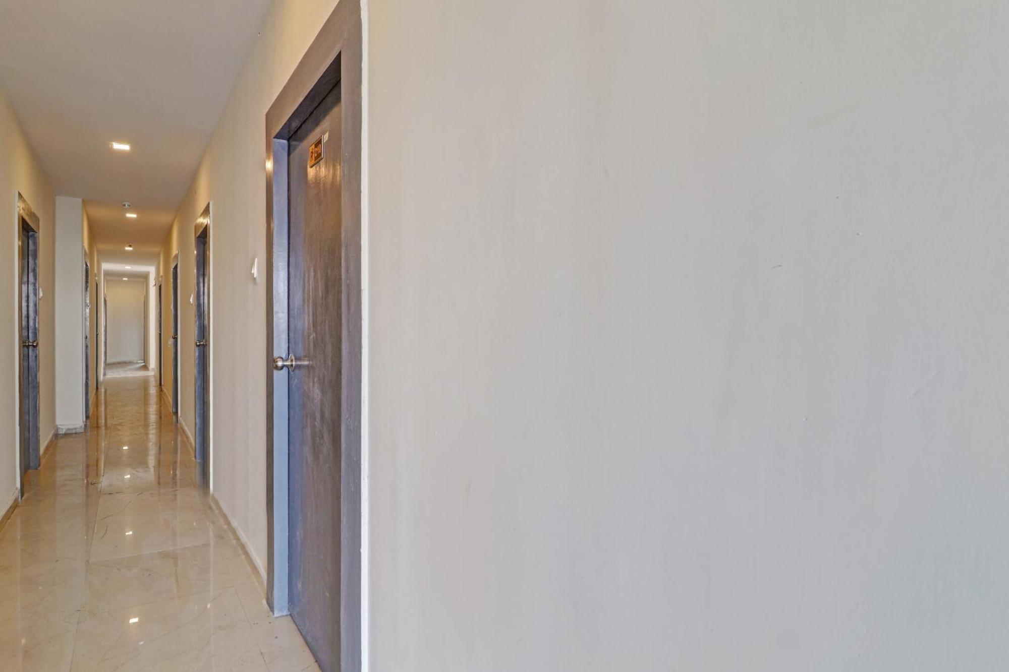 Hotel O R Square Inn Haidarábád Kültér fotó