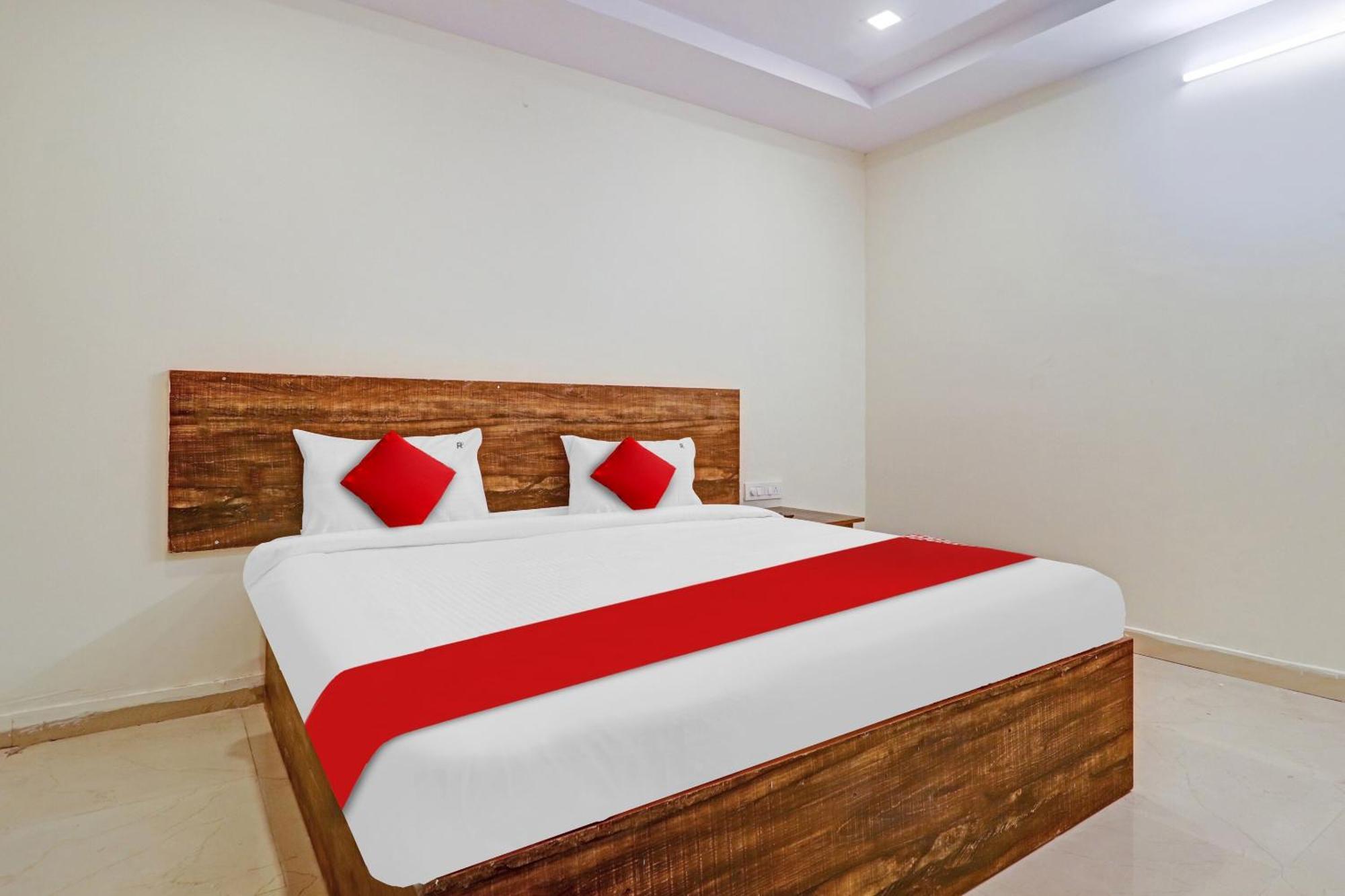 Hotel O R Square Inn Haidarábád Kültér fotó