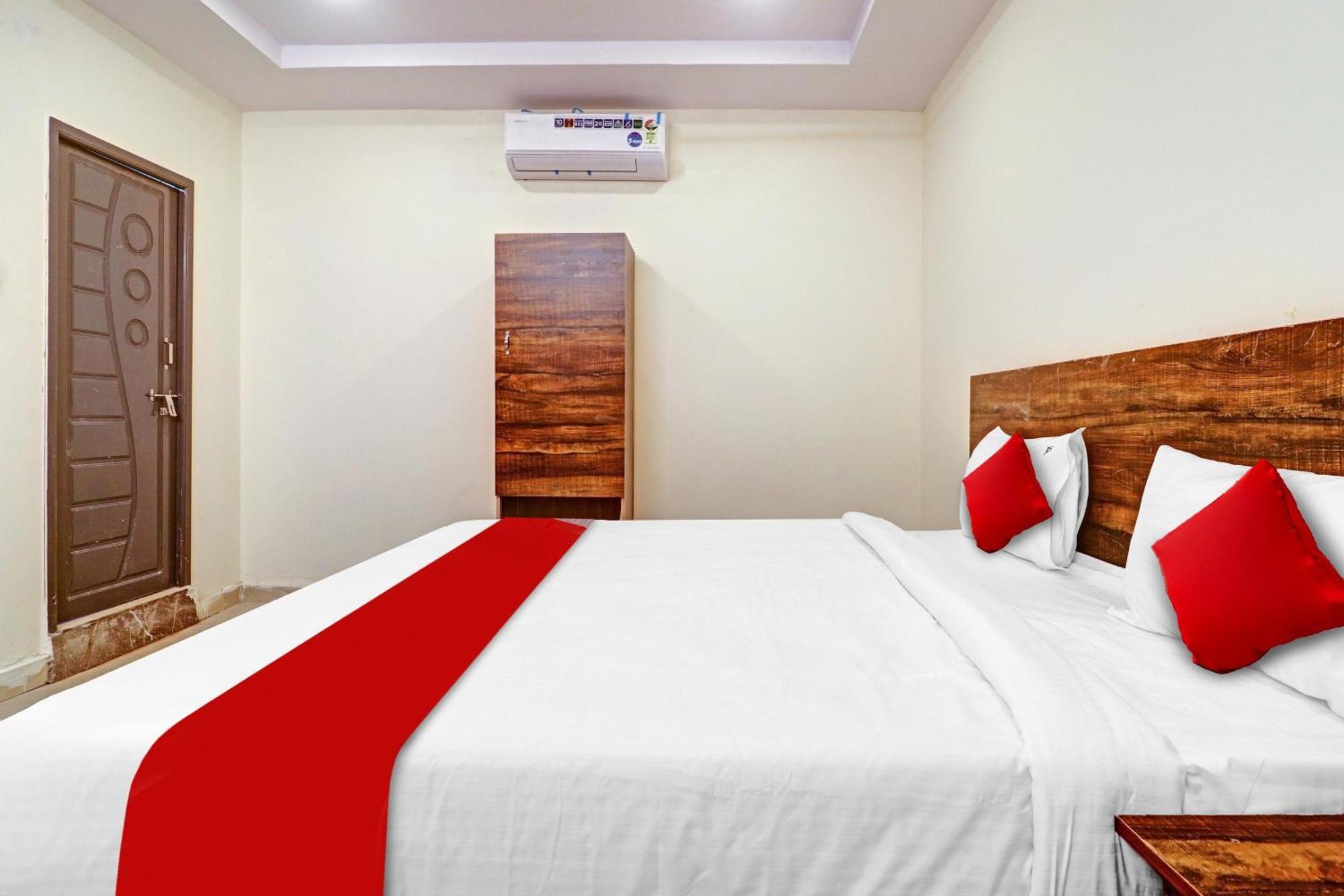 Hotel O R Square Inn Haidarábád Kültér fotó